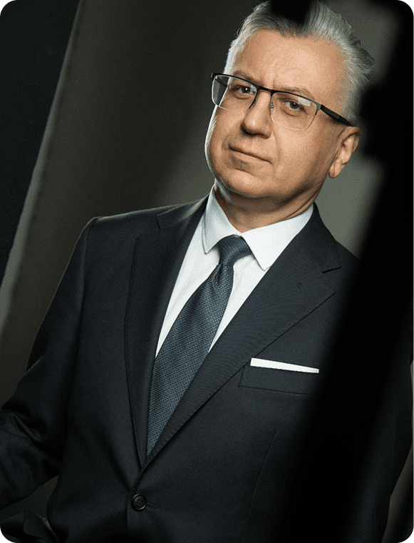 РОМАН НИКОНОРОВ