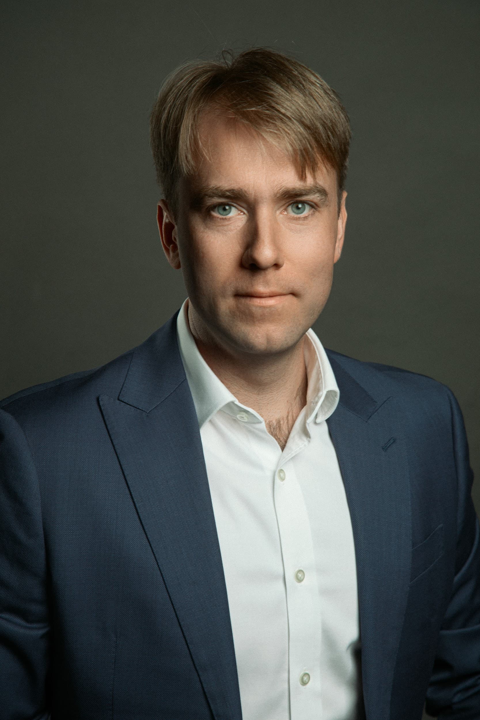 Кирилл Билюшов, CFA